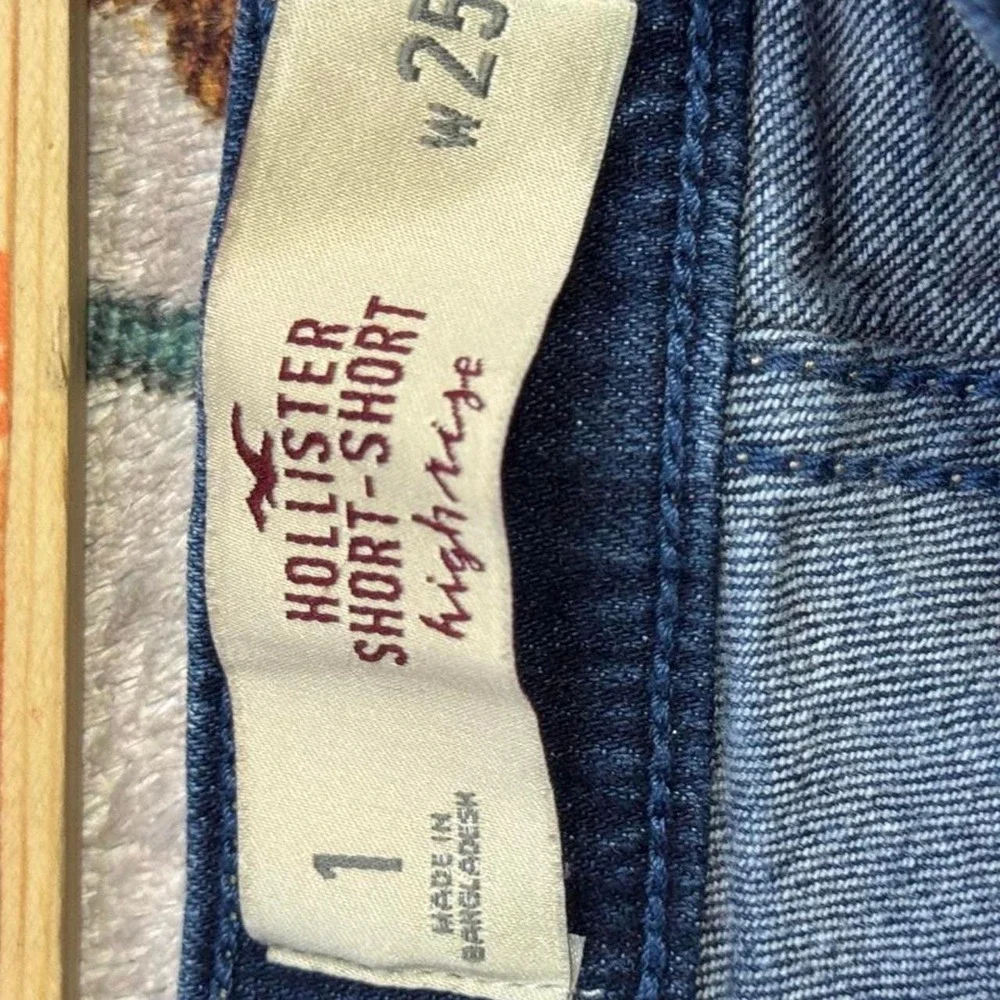 Hollister High Rise Short Short Blue Denim Distressed Shorts Womens 1 W25
